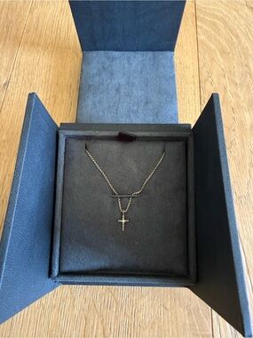 David Yurman sterling silver with diamond Cross Pendant Necklace